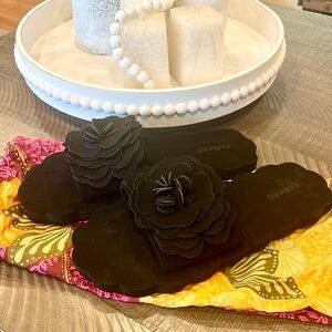 Mother’s Day🌹 Free Shipping! Women's FARM Rio Black Floral Cloud Slide Sandal